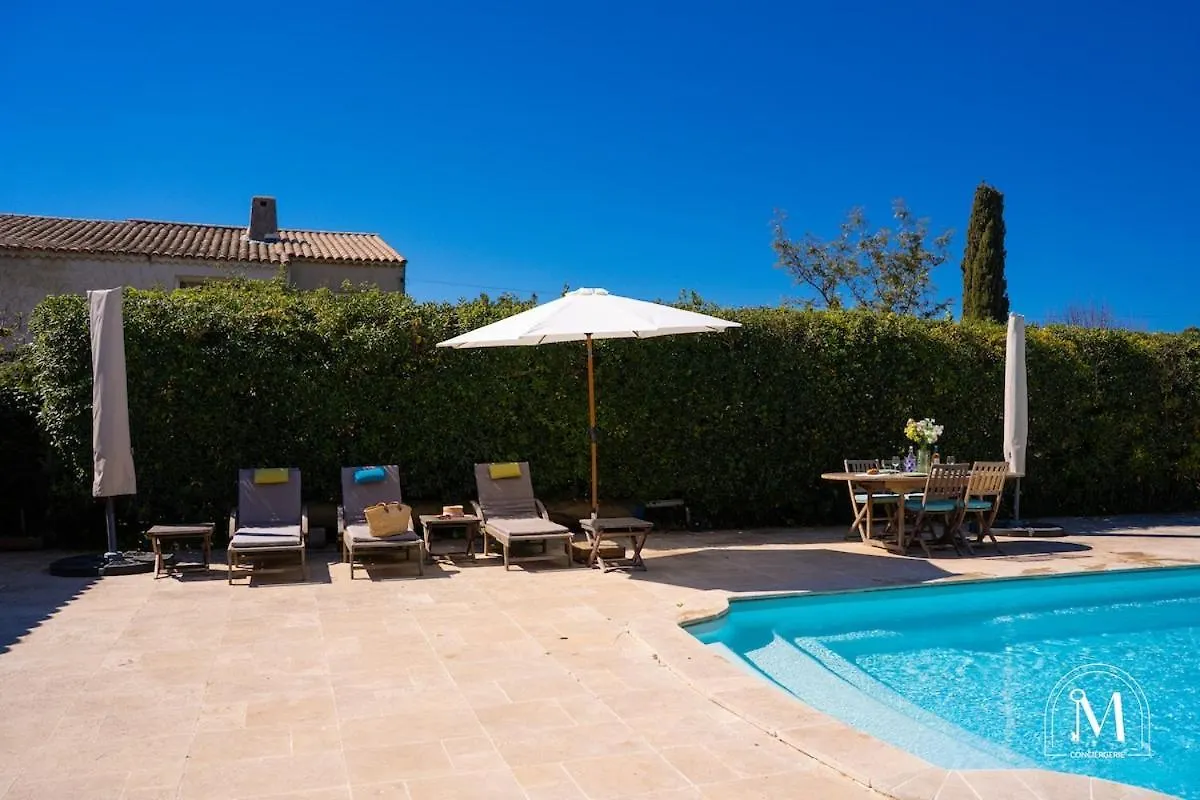 Studio A Sanary Avec Piscine Privee