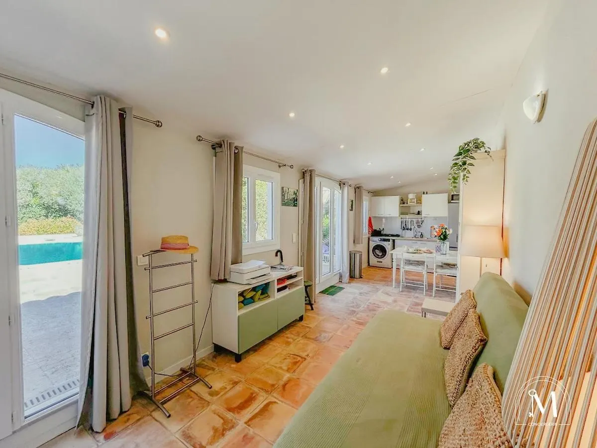 Studio A Sanary Avec Piscine Privee 0*, Sanary-sur-Mer France