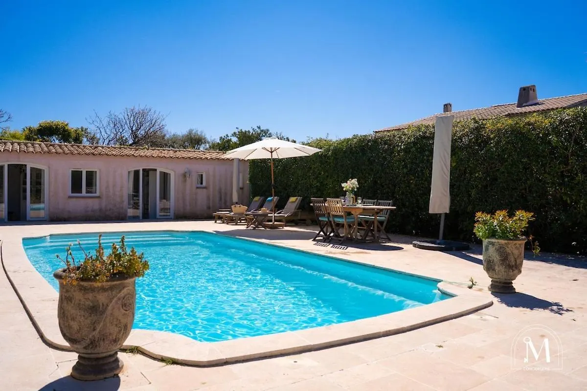 Studio A Sanary Avec Piscine Privee France