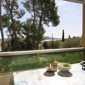 Grand T2 Vue Calme Climatisé 500 M Village Et Parking Gratuit Sanary-sur-Mer